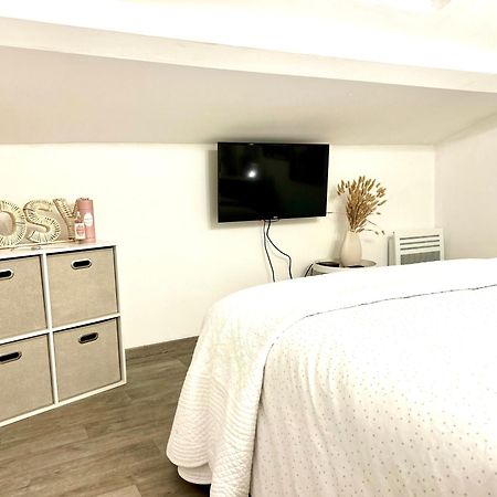 Magnifique T2 Duplex Secteur Gare/Theatre Apartment Сет Екстериор снимка