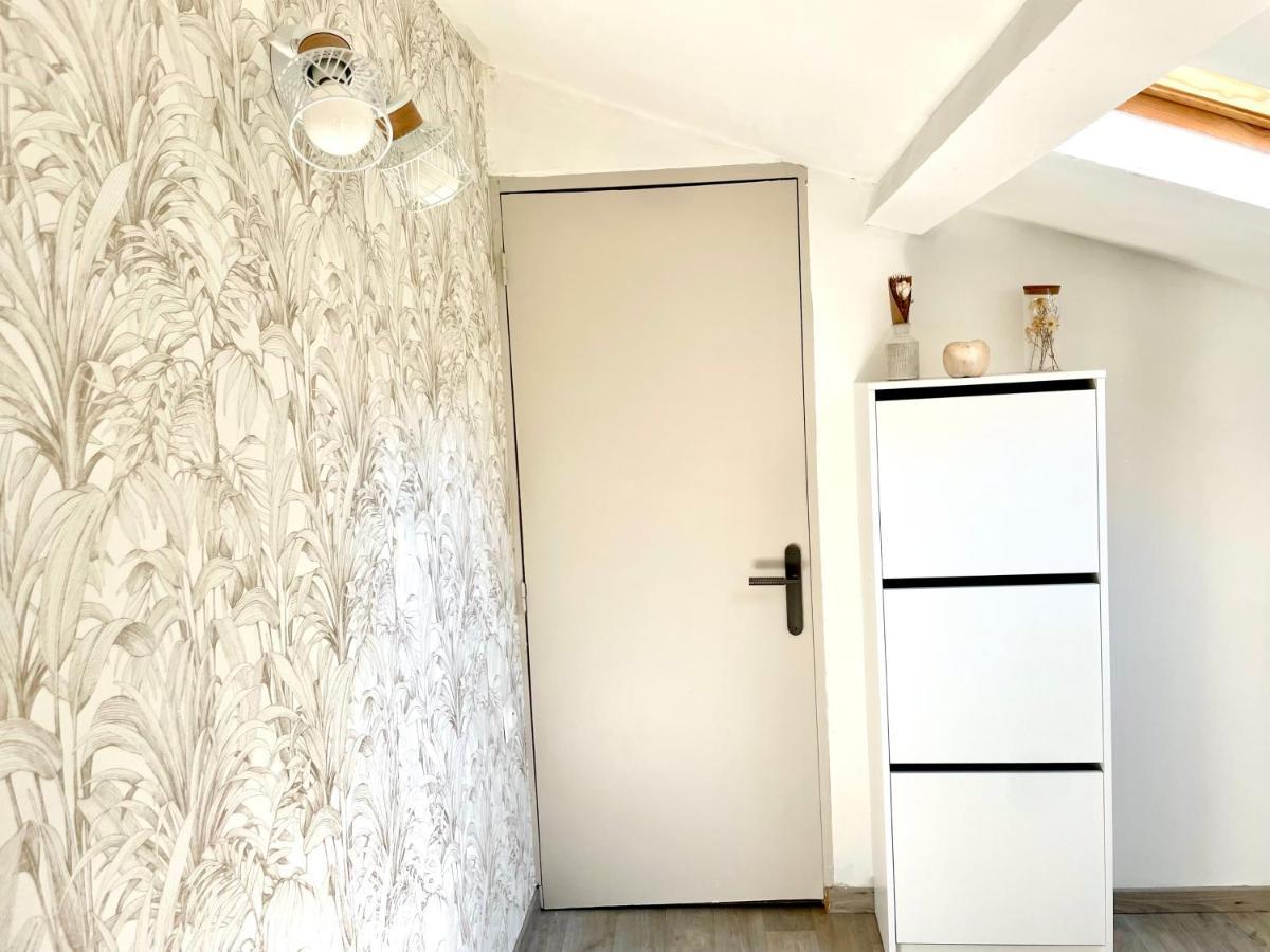 Magnifique T2 Duplex Secteur Gare/Theatre Apartment Сет Екстериор снимка